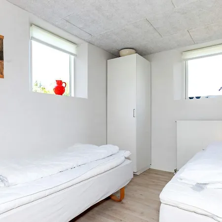 4 Person In * Hjørring